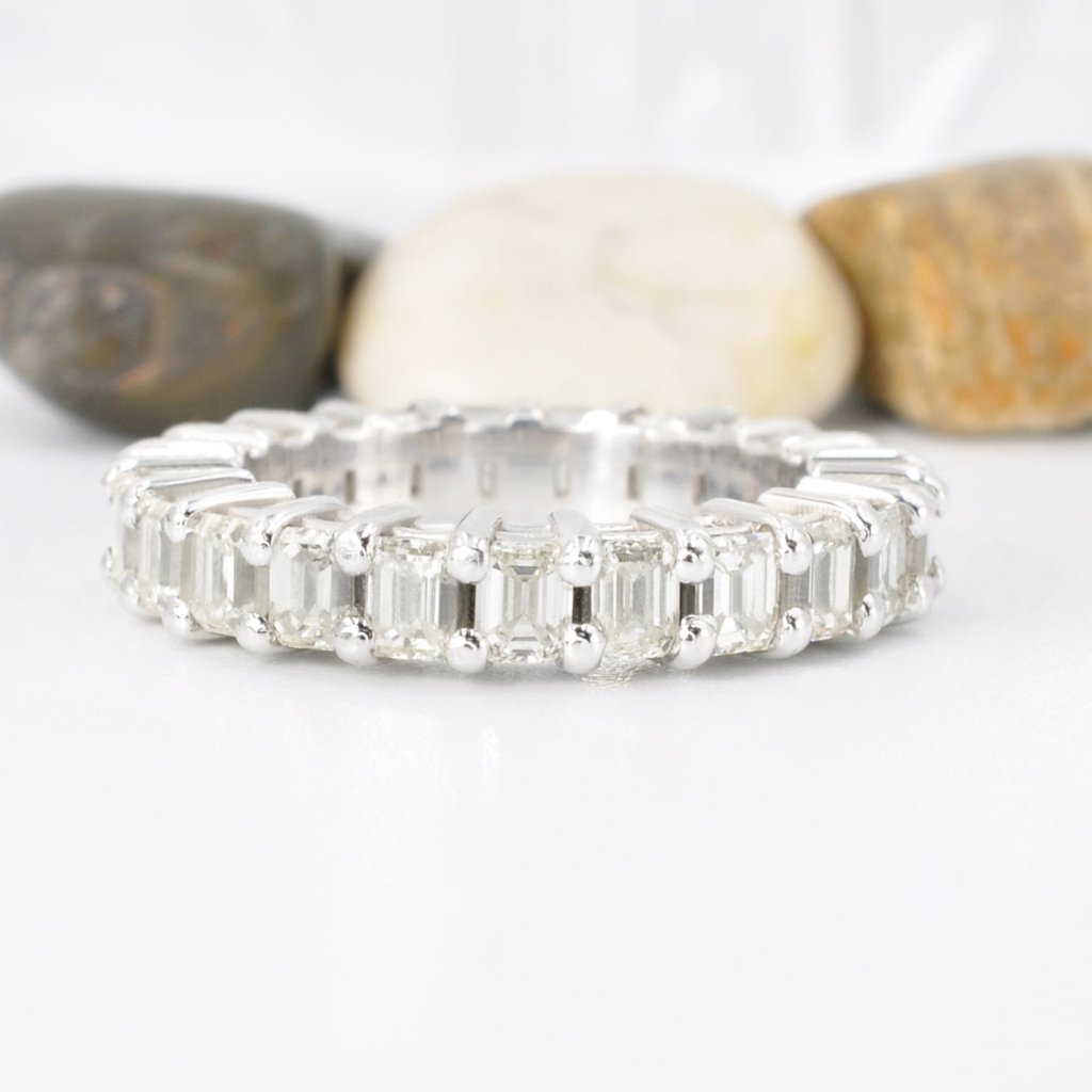 Adorable 5.00 CT Emerald Cut Diamonds - Eternity Ring in Platinum