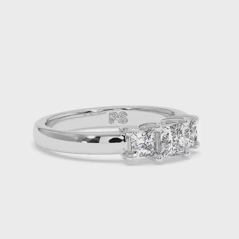 0.30-0.80 CT Princess Cut Lab Grown Diamonds - Three Stone Ring