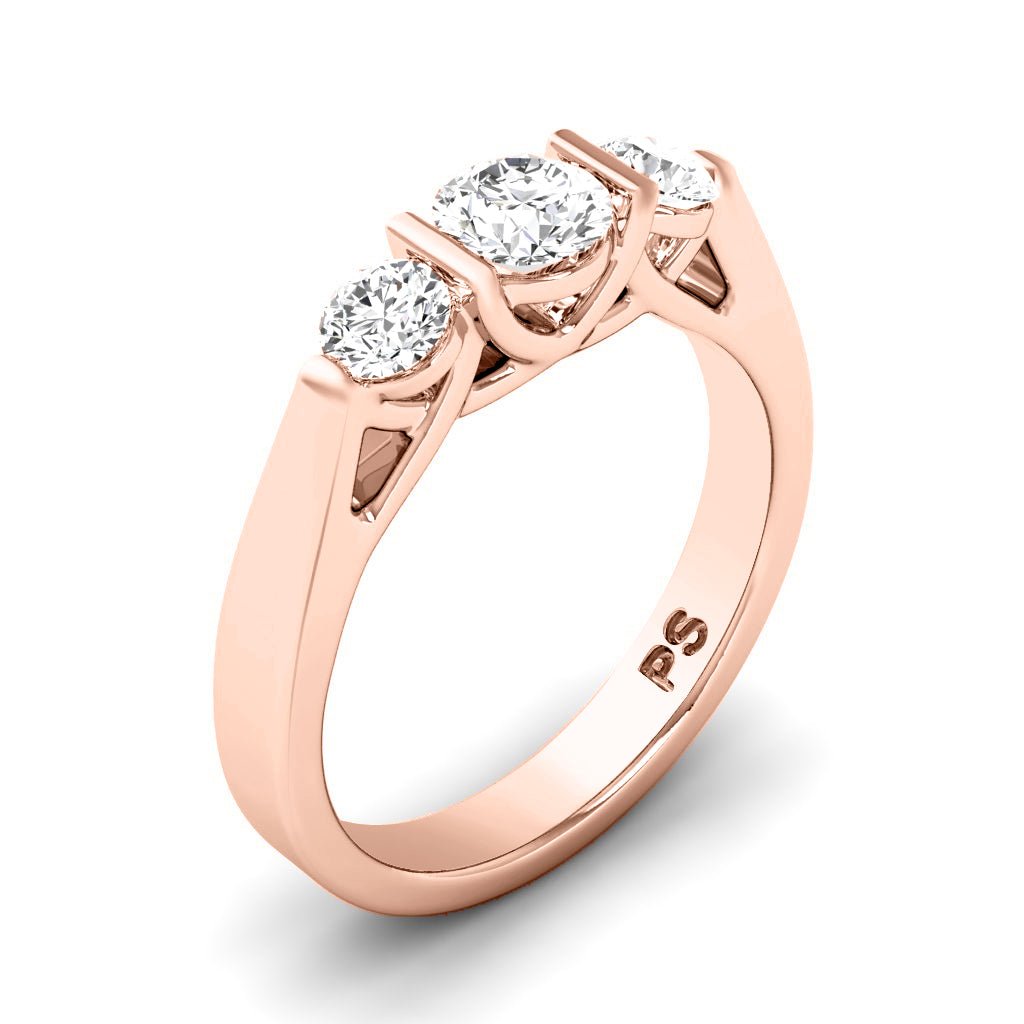 0.85-6.35 CT Round Cut Diamonds - Three Stone Rings