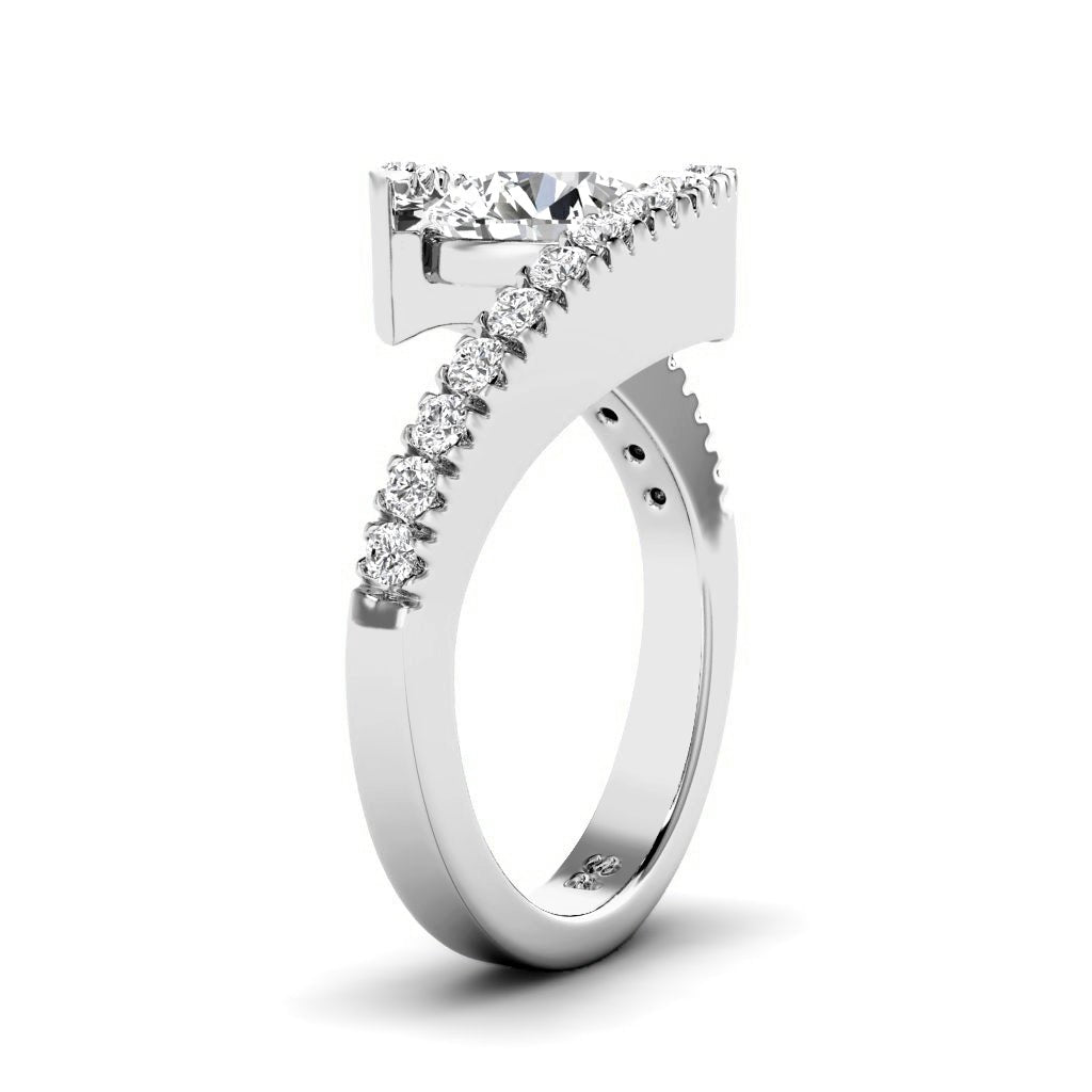 0.80-6.30 CT Round Cut Lab Grown Diamonds - Engagement Ring