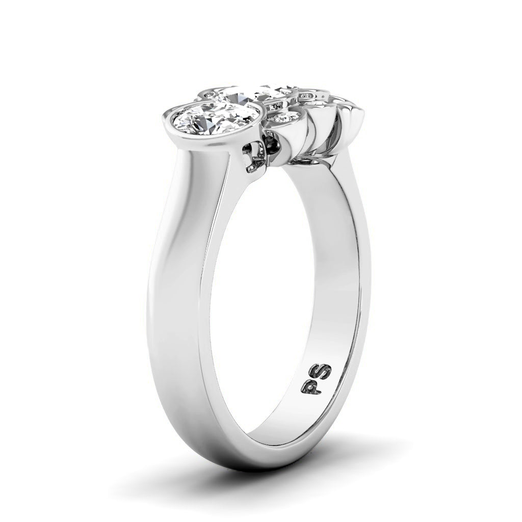 1.26 CT Round & Oval Cut Diamonds - Wedding Band