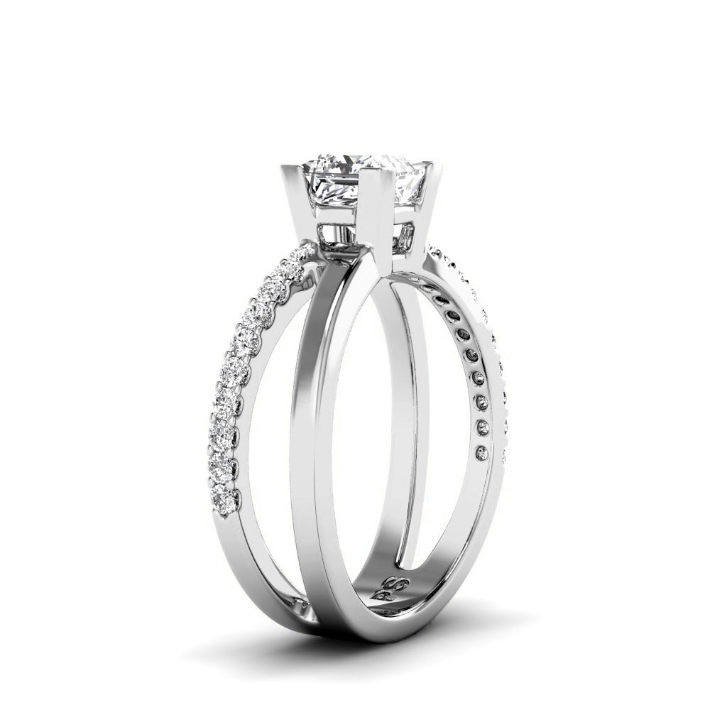 0.75-3.25 CT Round & Princess Cut Lab Grown Diamonds - Engagement Ring
