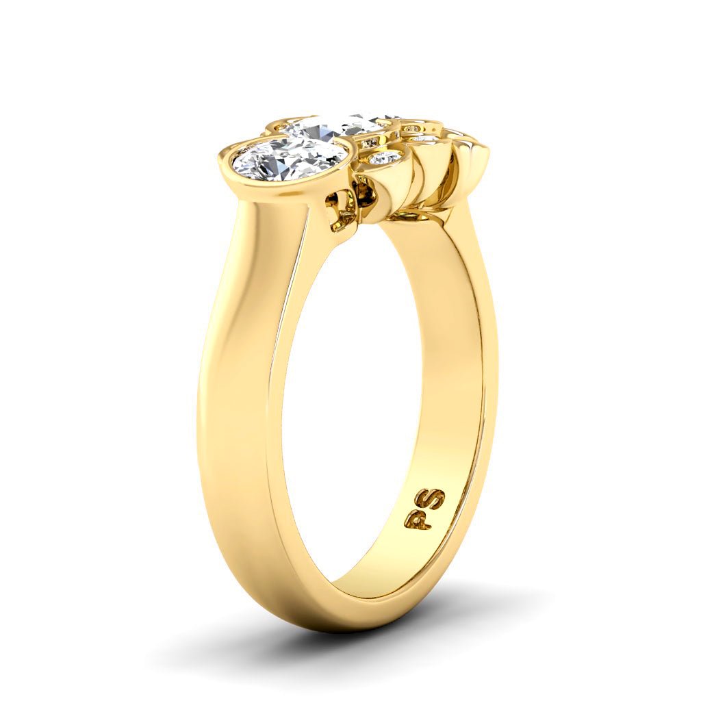 1.26 CT Oval & Round Cut Diamonds - Wedding Band