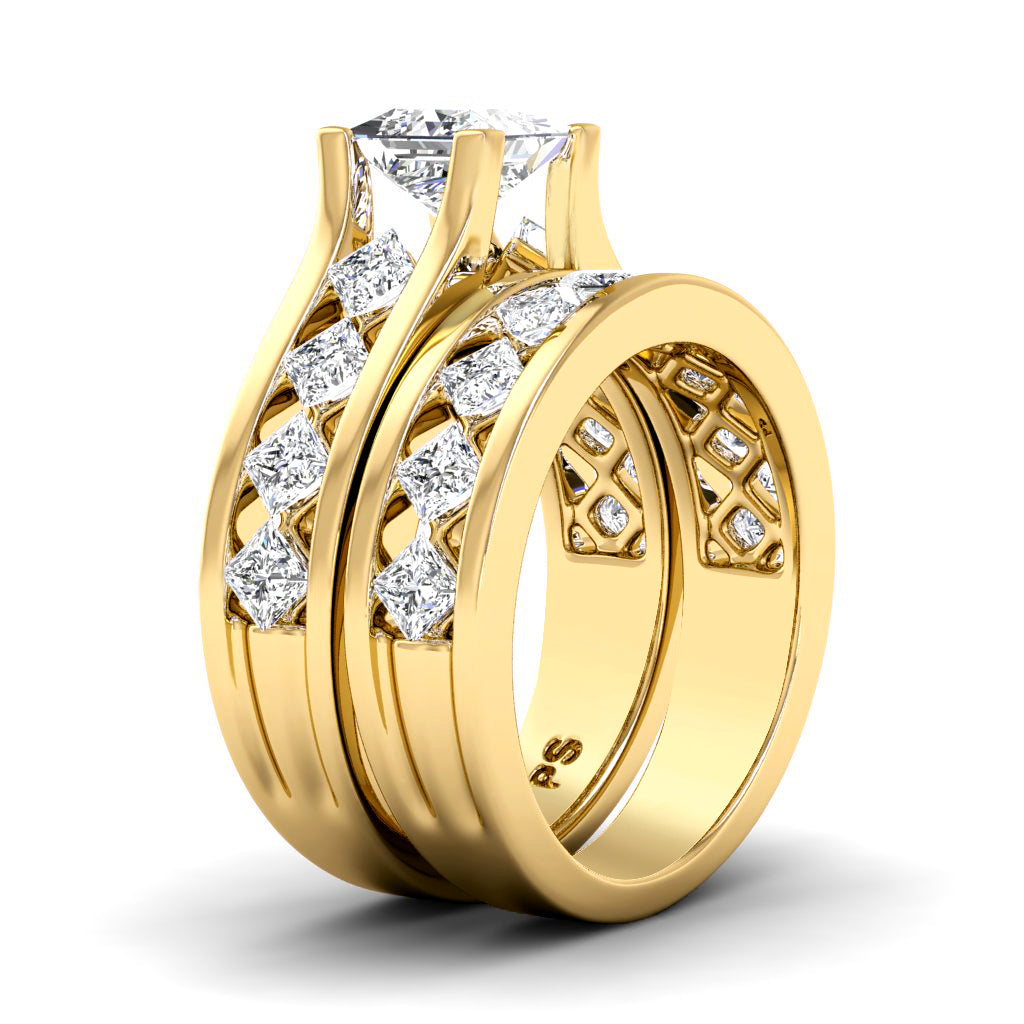 2.05-3.20 CT Princess Cut Natural Diamonds - Bridal Set