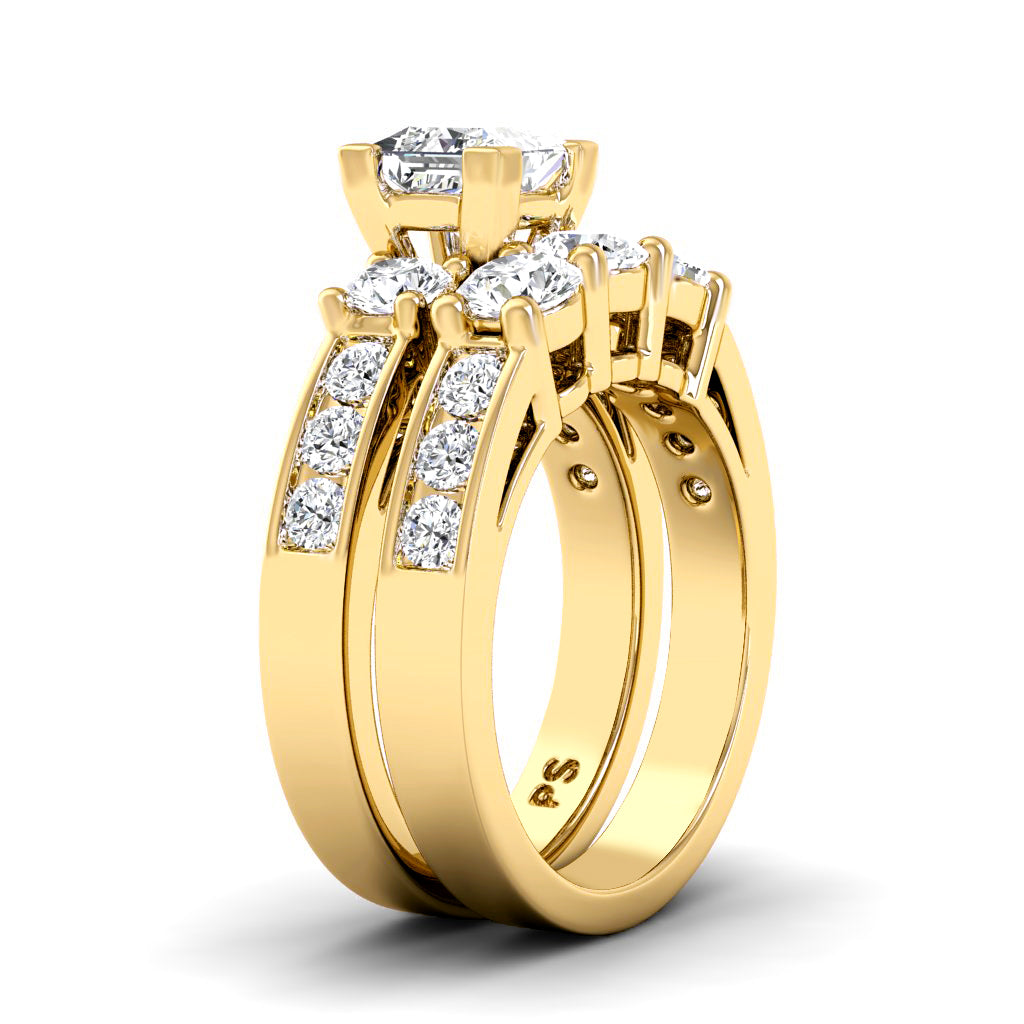 2.15-3.30 CT Round & Princess Cut Diamonds - Bridal Set