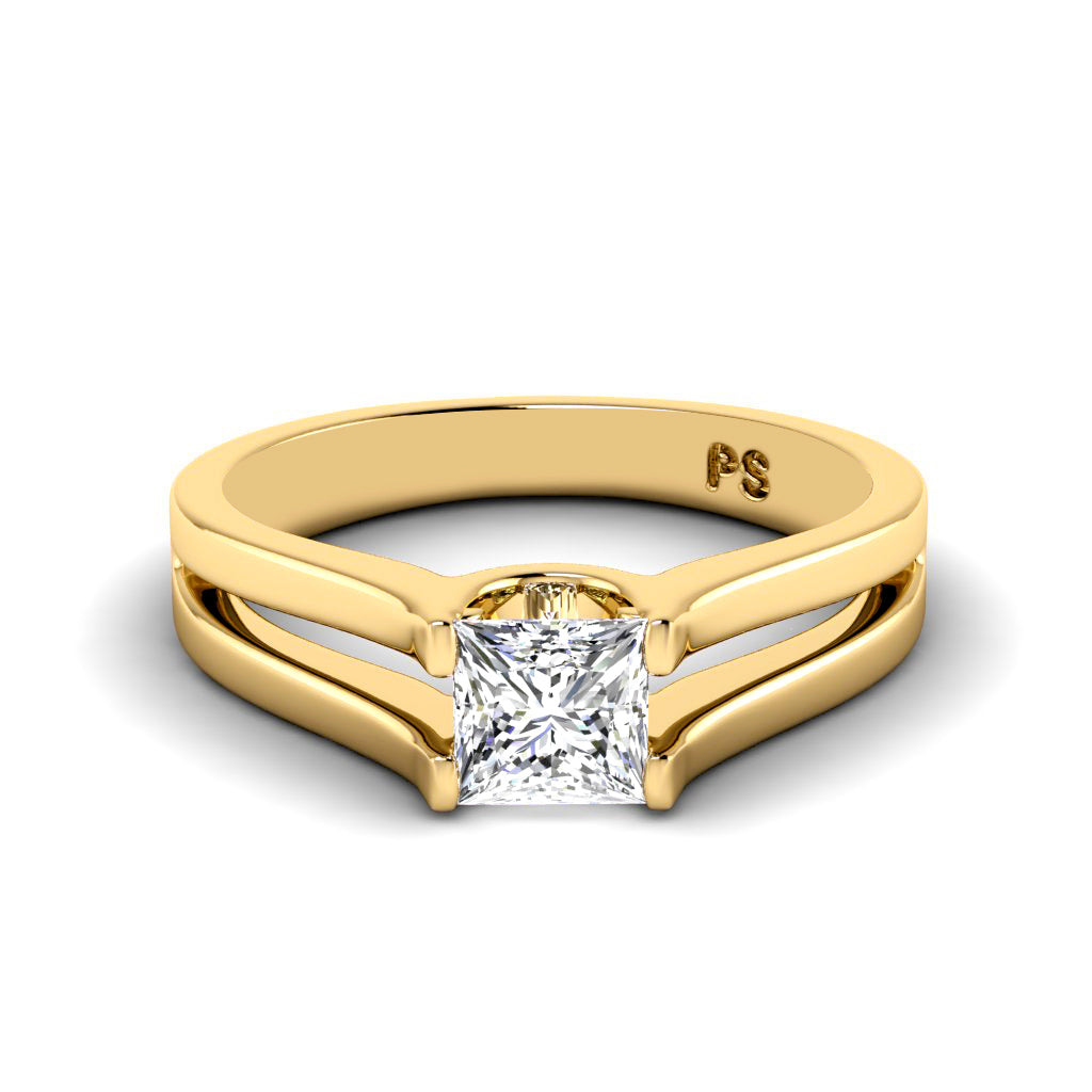 0.35-1.50 CT Princess Cut Diamonds - Solitaire Ring
