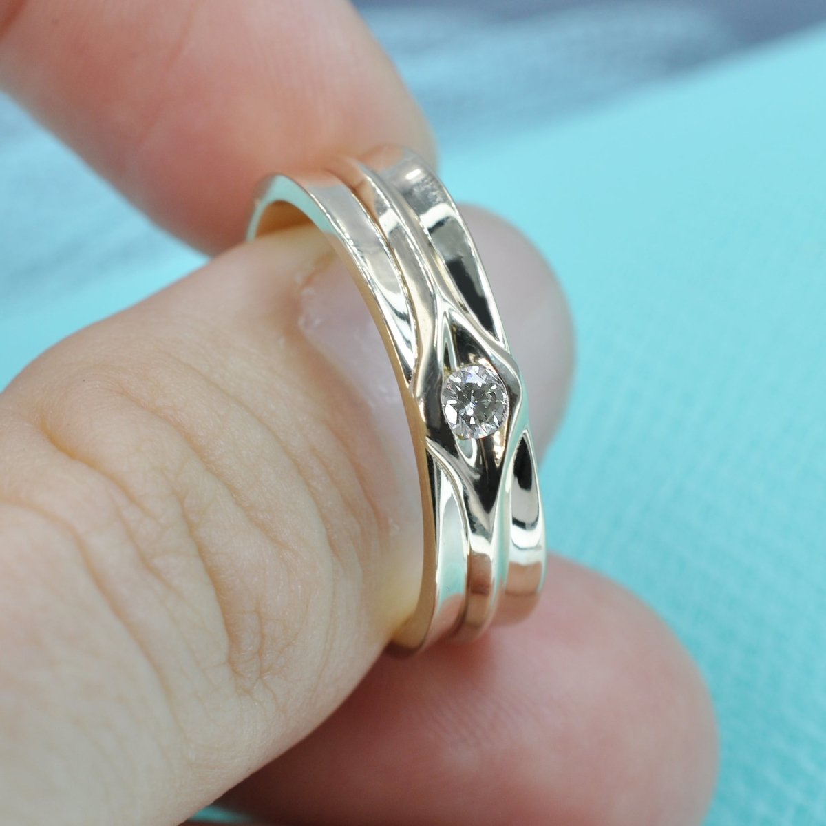 0.10 CT Round Cut Diamonds - Mens Ring - Primestyle.com