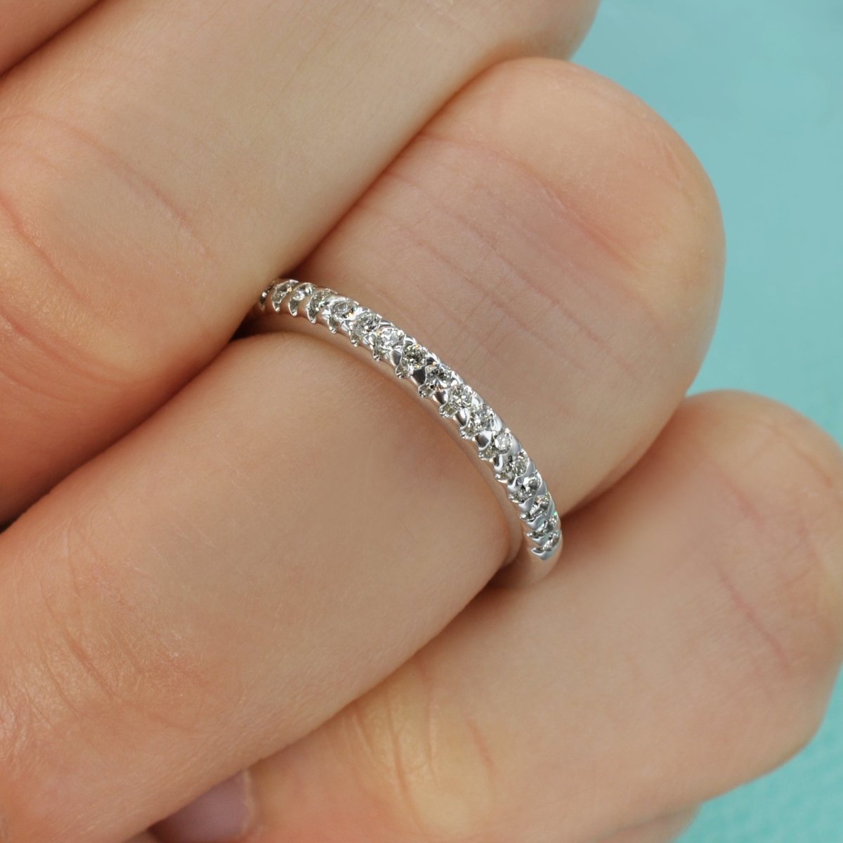 0.20 CT Round Cut Diamonds - Wedding Band - Primestyle.com