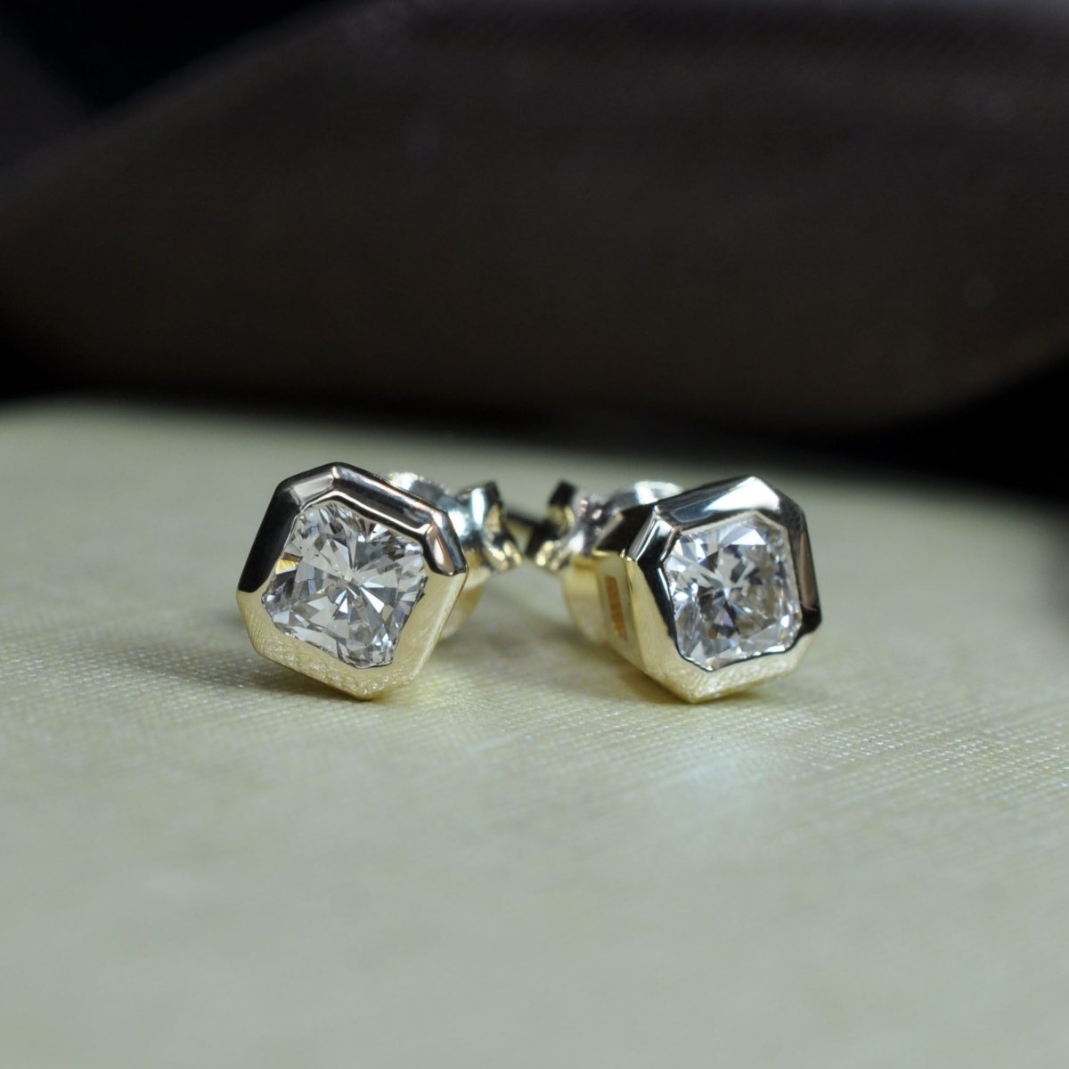 0.25-2.00 CT Ascher Cut Natural Diamonds - Stud Earrings