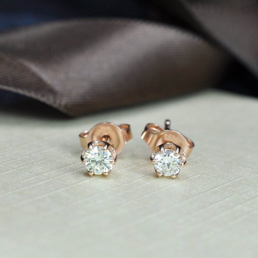 0.25 - 2.00 CT Round Cut Natural Diamonds - Stud Earrings - Primestyle.com