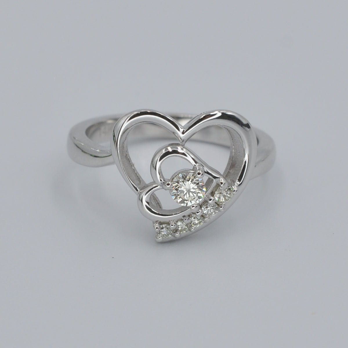 0.25 CT Round Cut Natural Diamonds - Fashion Rings