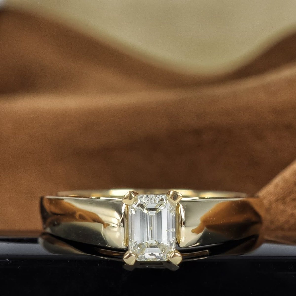 0.35-1.50 CT Emerald Cut Diamonds - Solitaire Ring - Primestyle.com