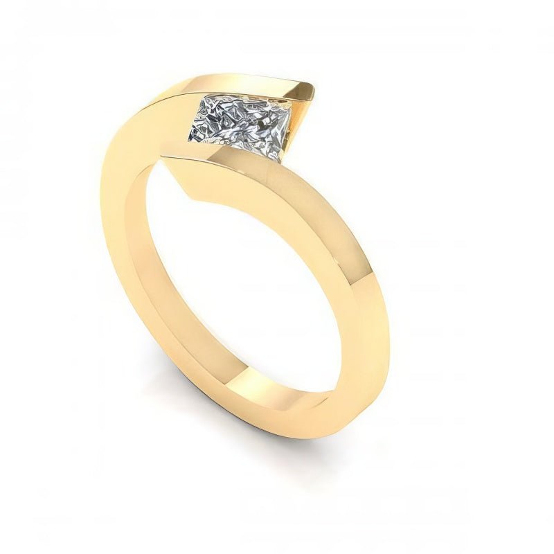0.35-1.50 CT Princess Cut Diamonds - Solitaire Ring
