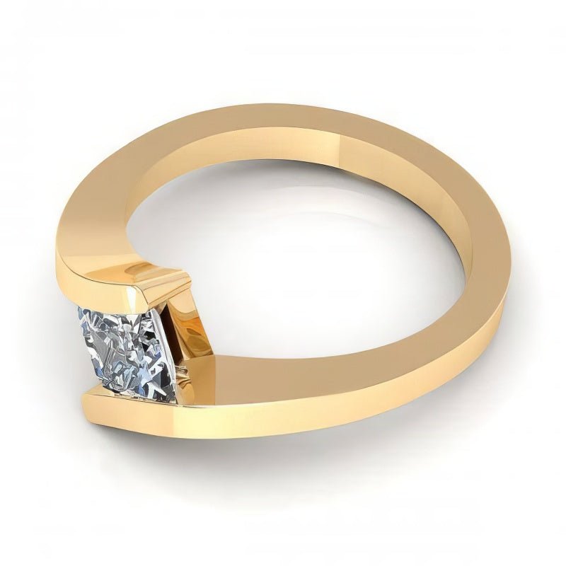 0.35-1.50 CT Princess Cut Diamonds - Solitaire Ring