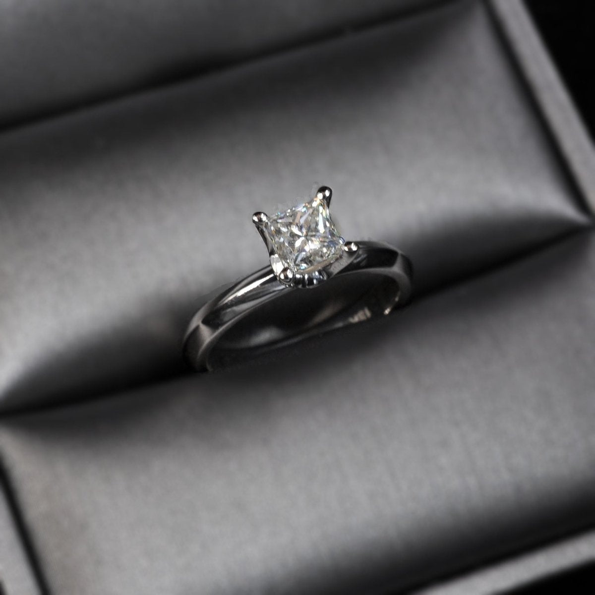 0.35-1.50 CT Princess Cut Diamonds - Solitaire Ring