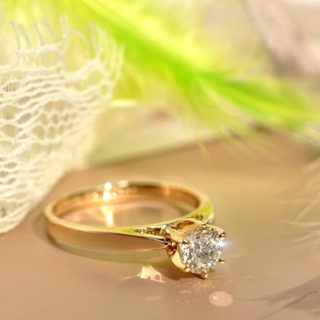 0.35-1.50 CT Round Cut Natural Diamonds - Solitaire Rings
