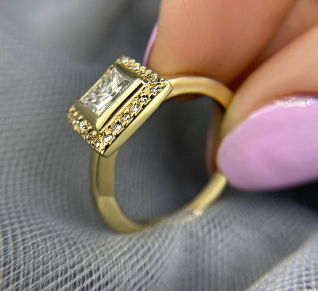 0.49-1.64 CT Princess & Round Cut Natural Diamonds - Engagement Ring