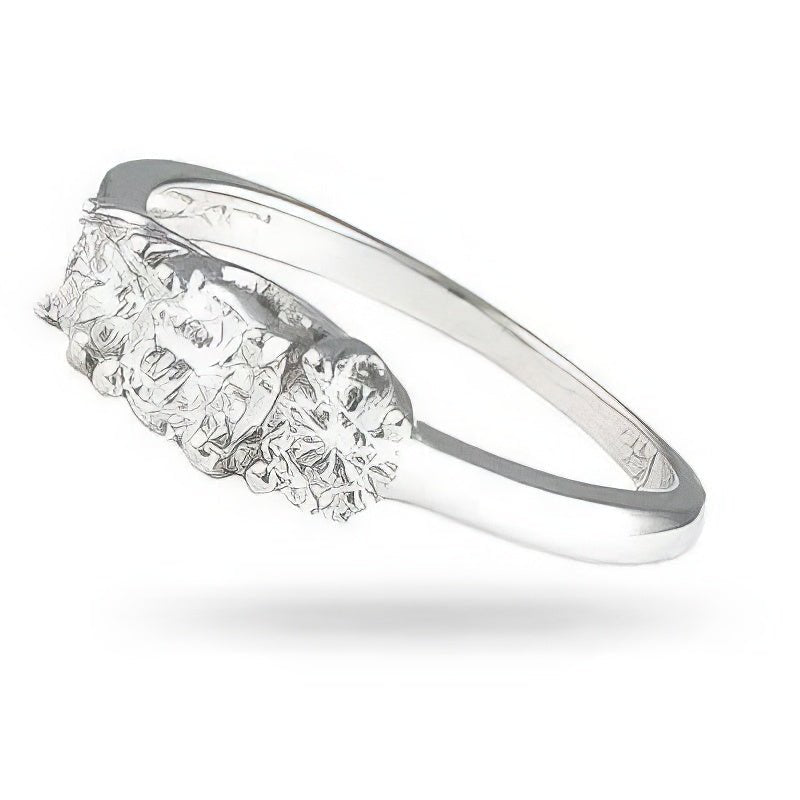 0.50-0.80 CT Round Cut Diamonds - Three Stone Ring - Primestyle.com