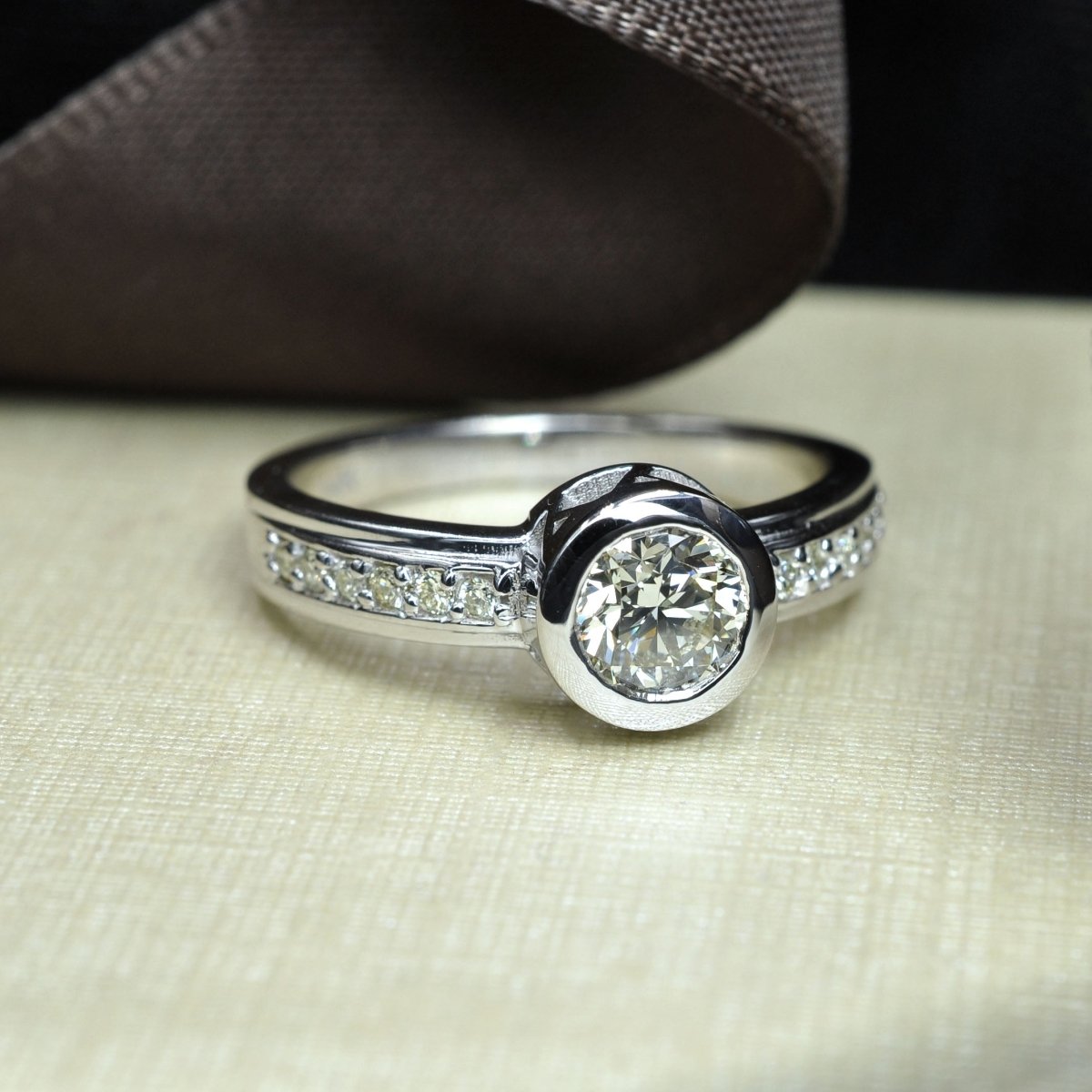 0.50-1.65 CT Round Cut Diamonds - Engagement Ring
