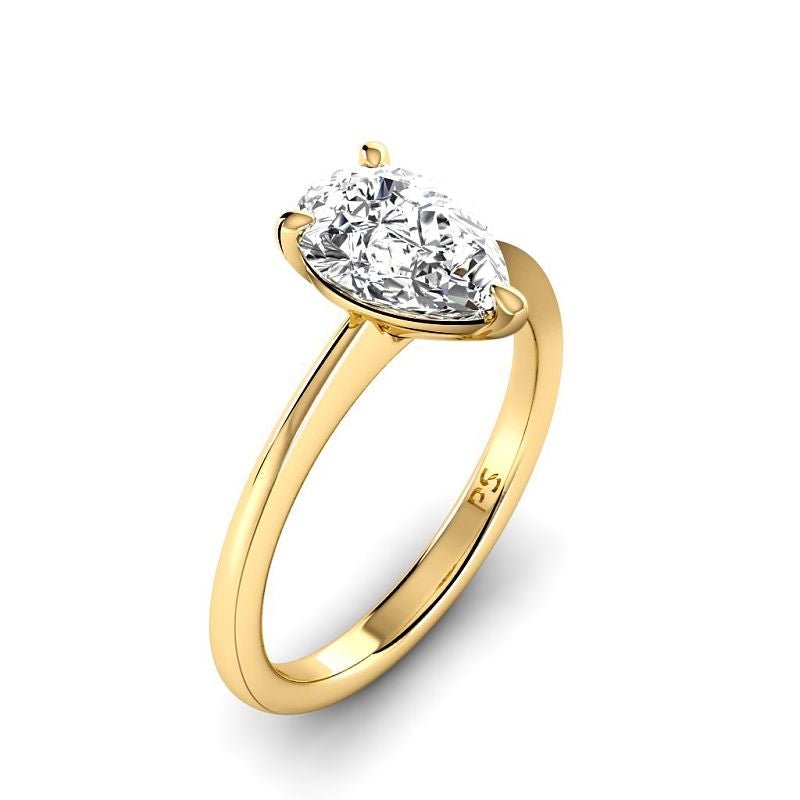 0.50-6.00 CT Pear Cut Diamonds - Solitaire Rings