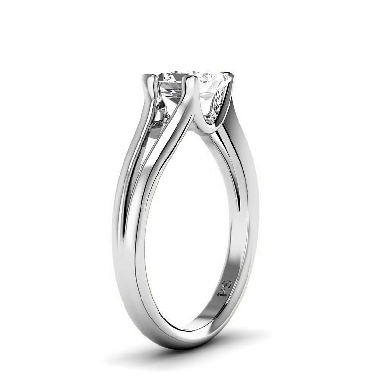 0.50-6.00 CT Princess Cut Diamonds - Solitaire Rings