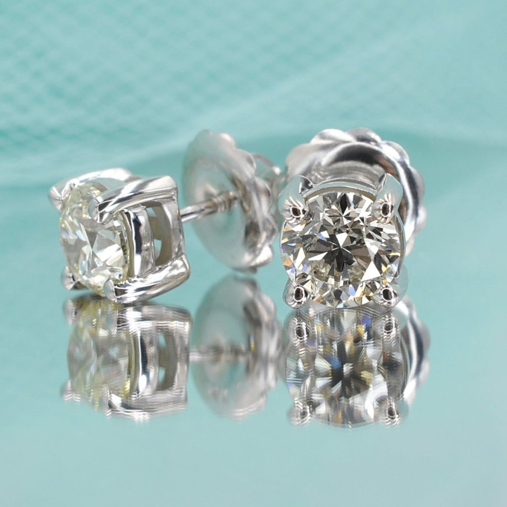0.50 - 3.00 CT Round Cut Natural Diamonds - Stud Earrings - Primestyle.com