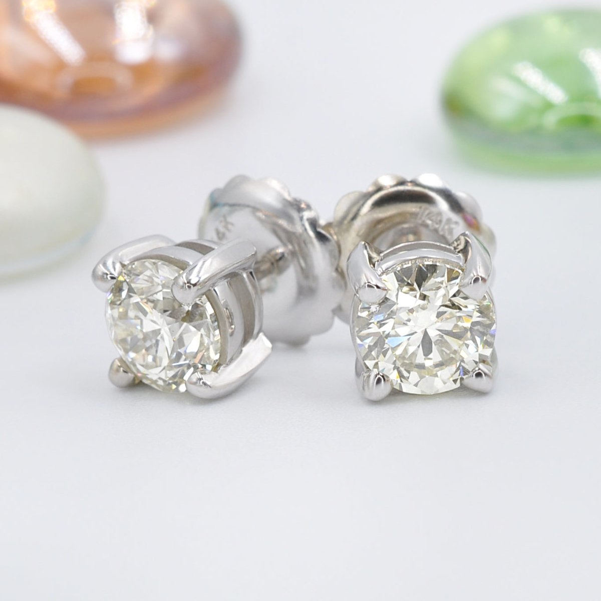 0.50-3.00 CT Round Cut Natural Diamonds - Stud Earrings