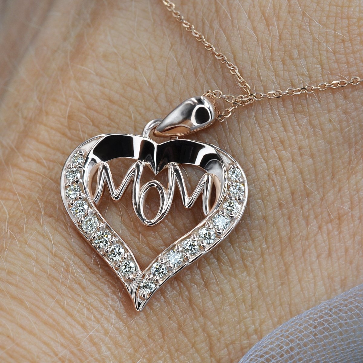 0.50 CT Round Cut Diamonds - Heart Pendant - Primestyle.com