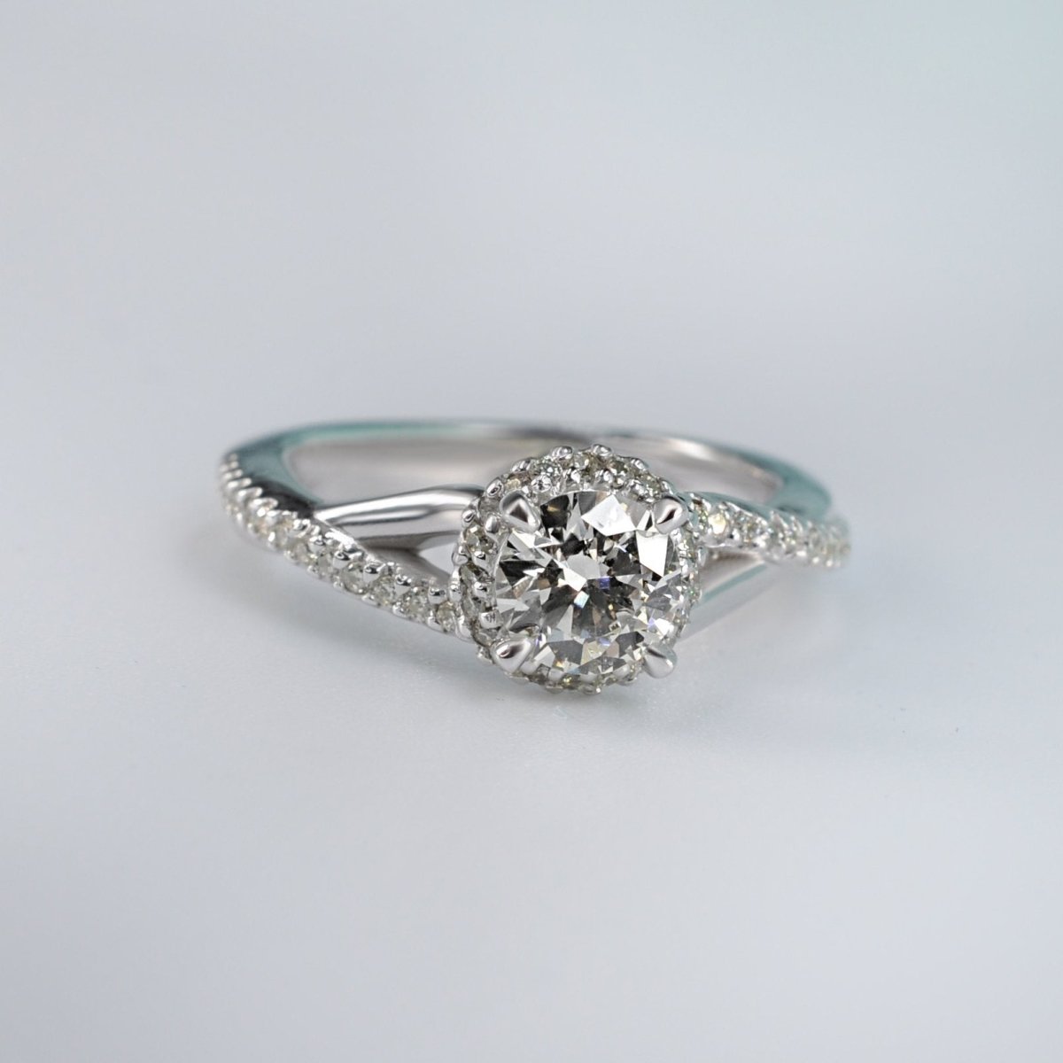 0.60-1.75 CT Round Cut Natural Diamonds - Engagement Ring