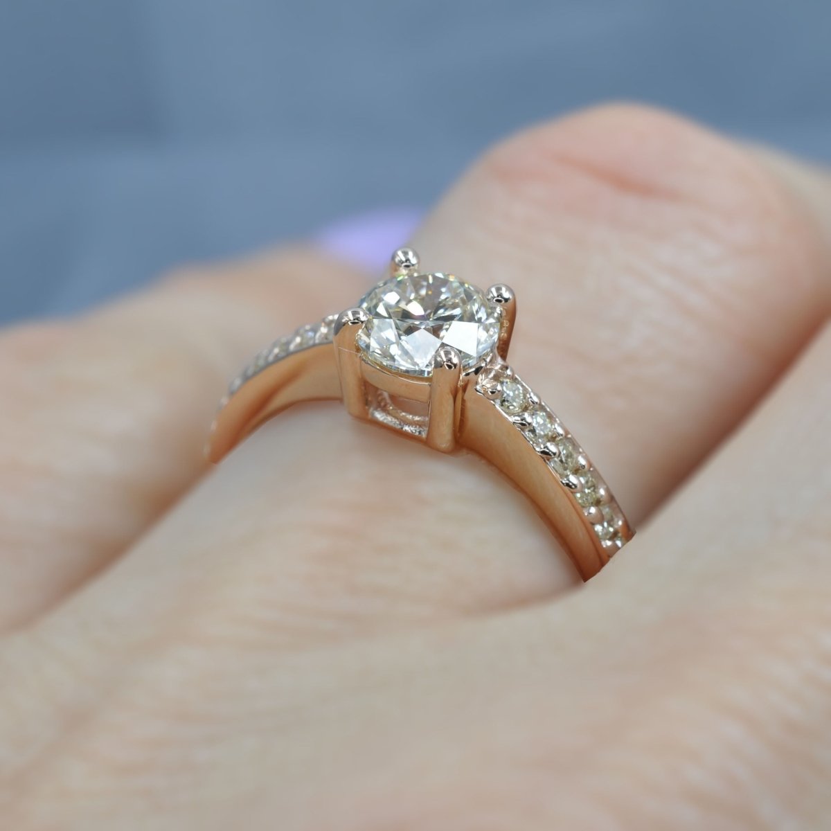 0.60-1.75 CT Round Cut Diamonds - Engagement Ring
