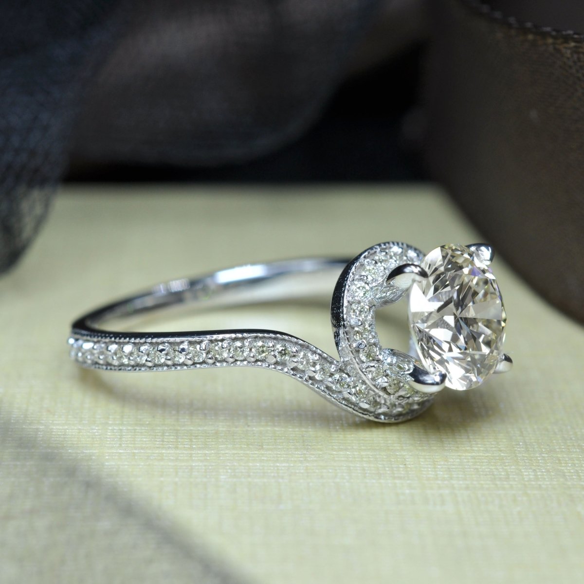 0.60-1.75 CT Round Cut Diamonds - Engagement Ring - Primestyle.com