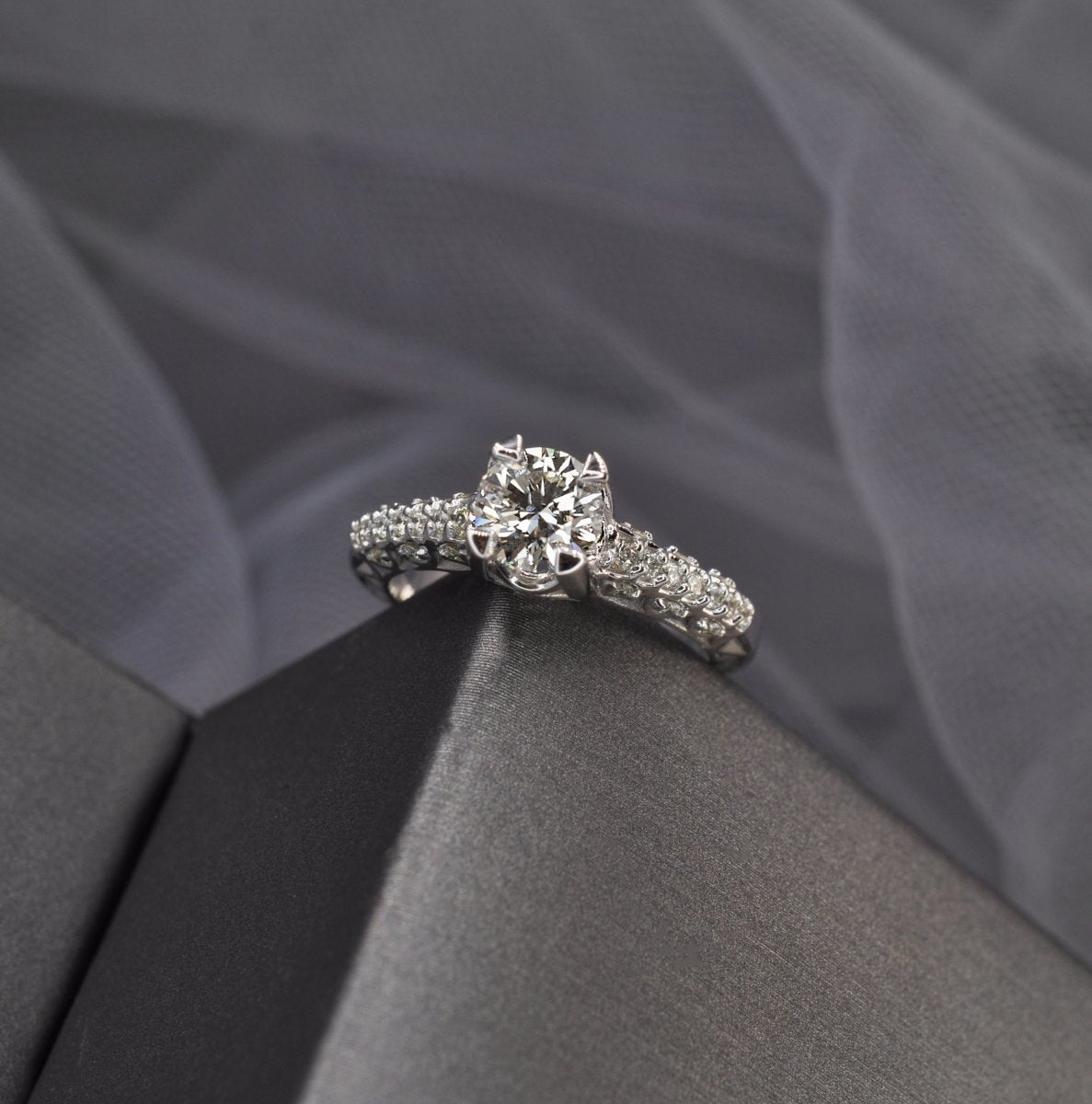 0.60-1.75 CT Round Cut Diamonds - Engagement Ring - Primestyle.com