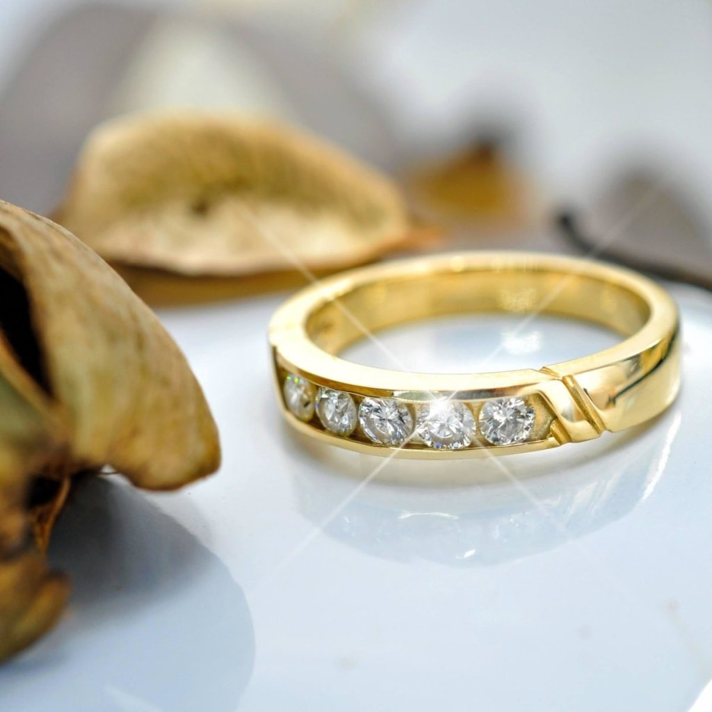 0.60 CT Round Cut Natural Diamonds - Mens Wedding Bands - Primestyle.com