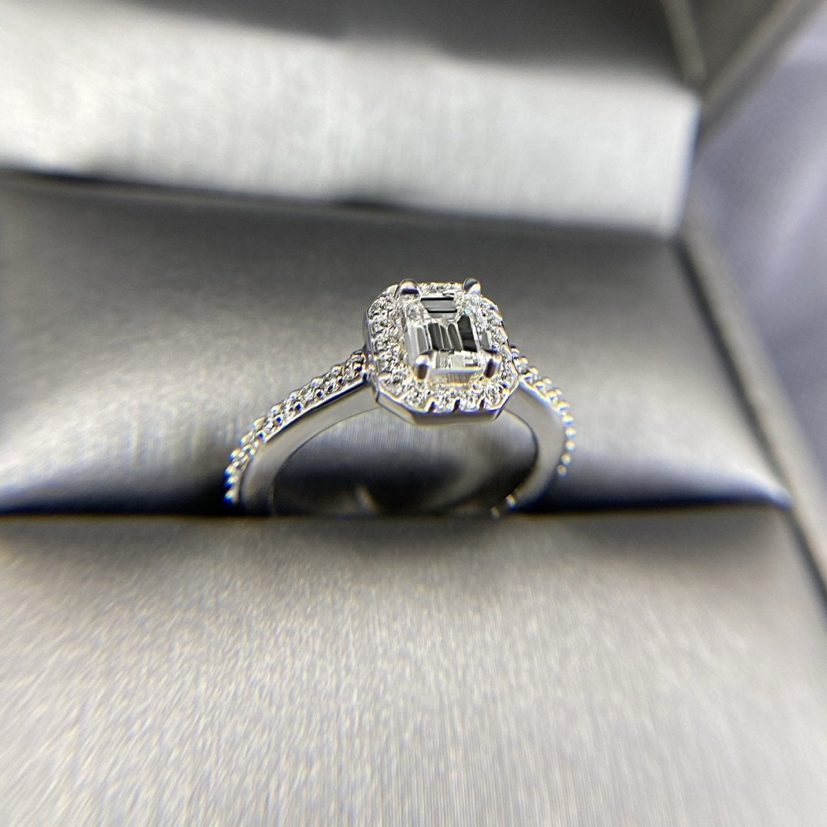 0.65-1.80 CT Emerald & Round Cut Natural Diamonds - Engagement Ring