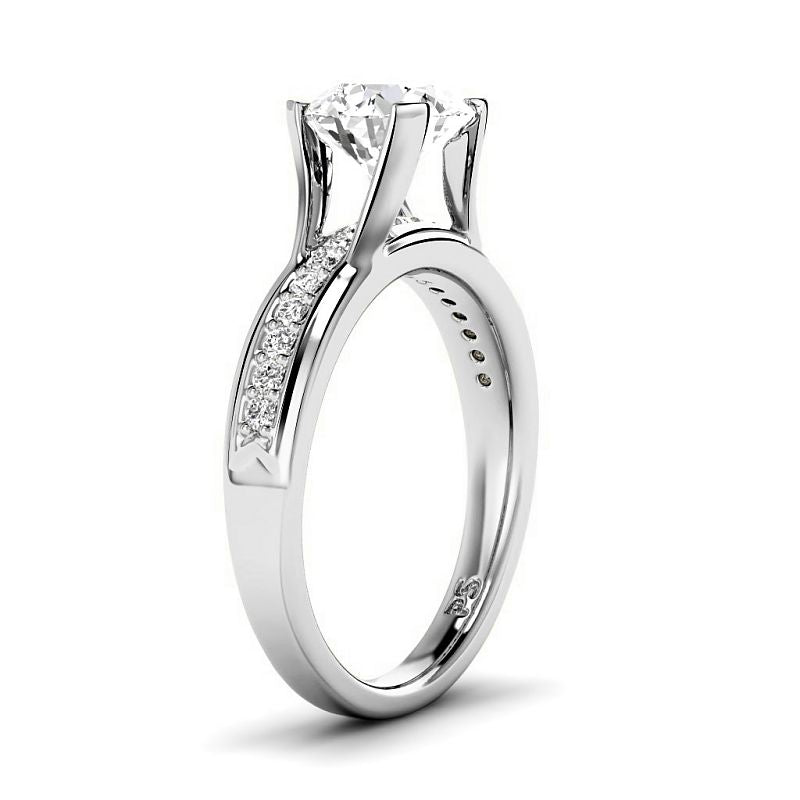 0.70-6.20 CT Round Cut Diamonds - Engagement Ring