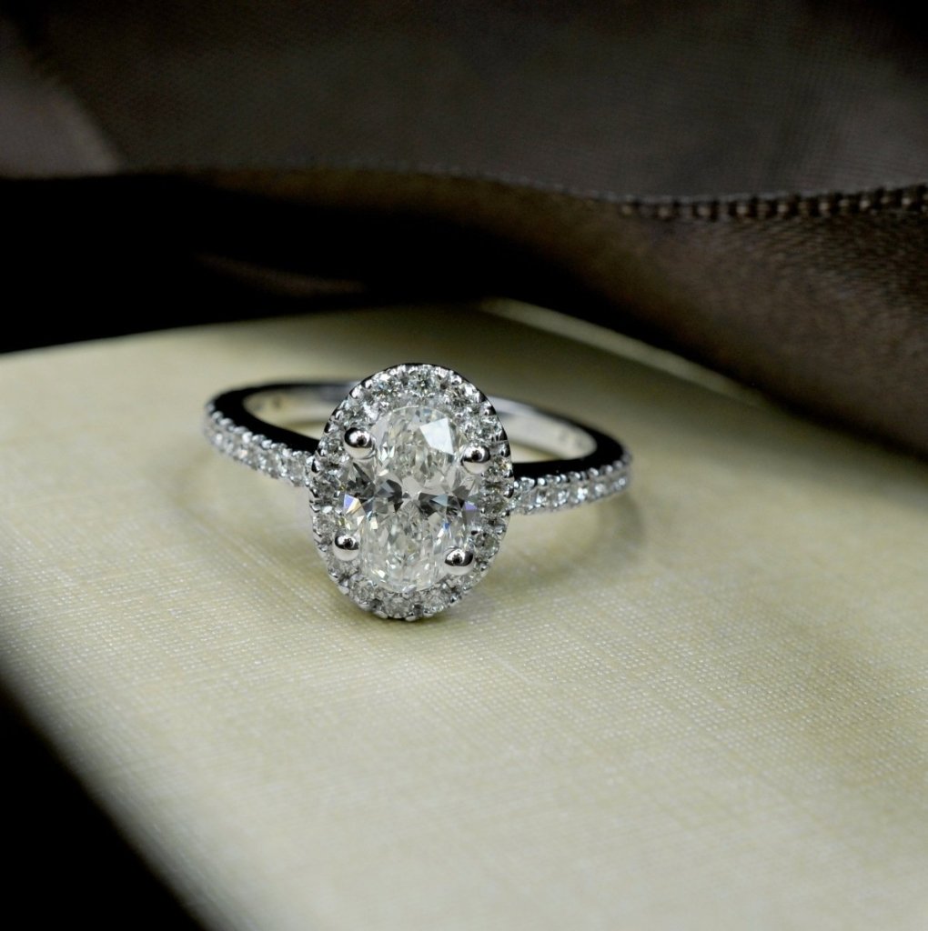 0.72-1.87 CT Oval & Round Cut Natural Diamonds - Engagement Ring