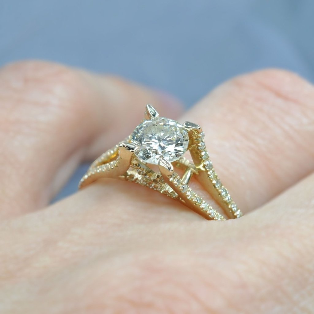 0.75-1.90 CT Round Cut Natural Diamonds - Engagement Ring