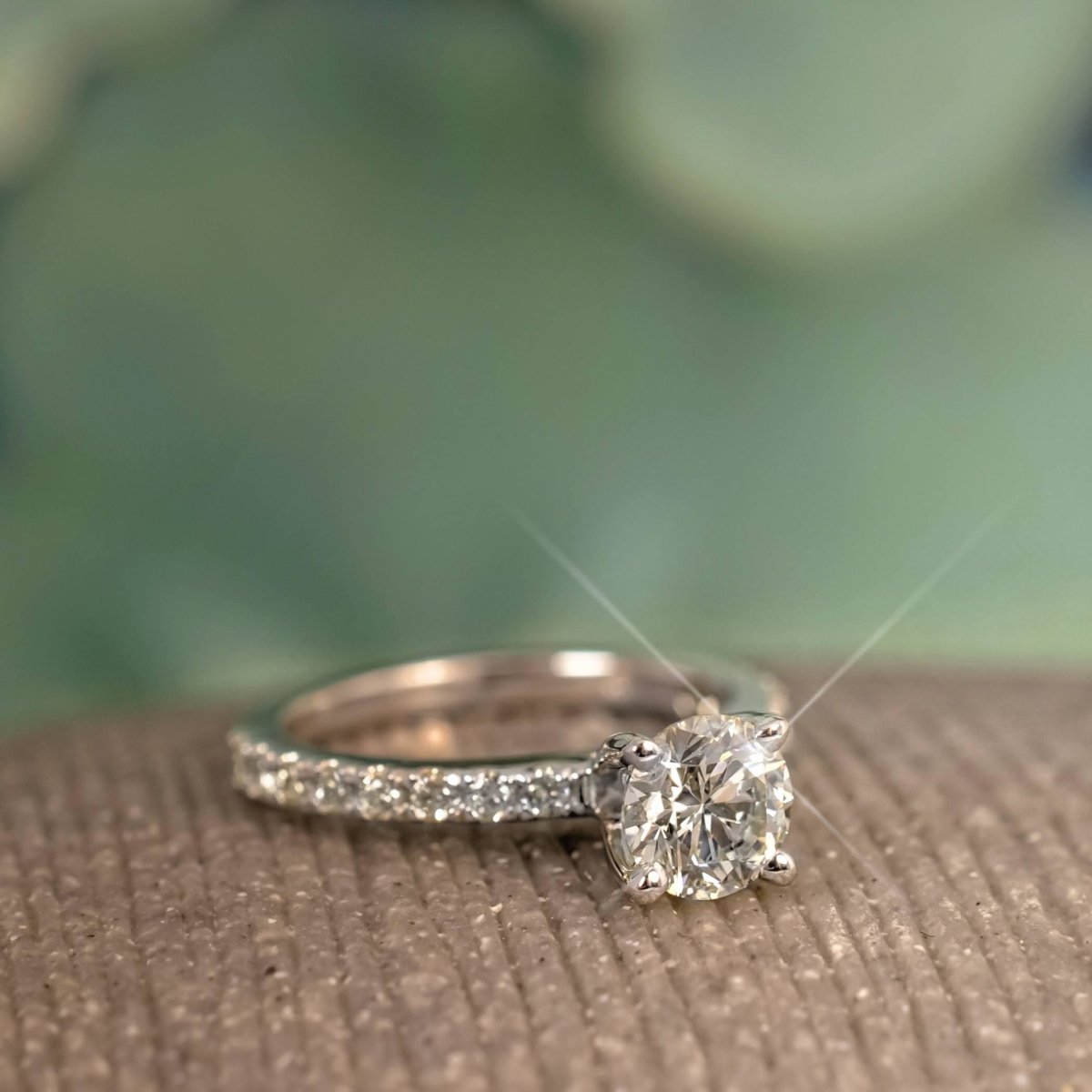 0.75-1.90 CT Round Cut Diamonds - Engagement Ring