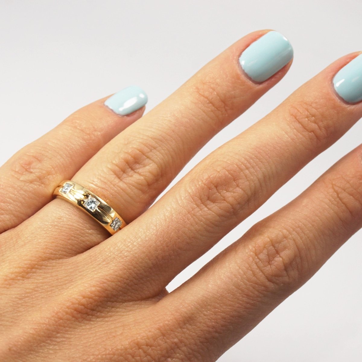 0.75 CT Princess Cut Diamonds - Mens Wedding Band