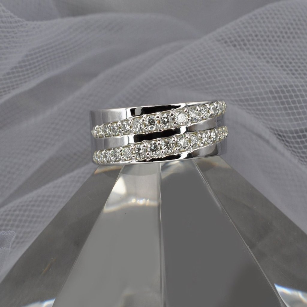 0.80 CT Round Cut Natural Diamonds - Mens Wedding Bands