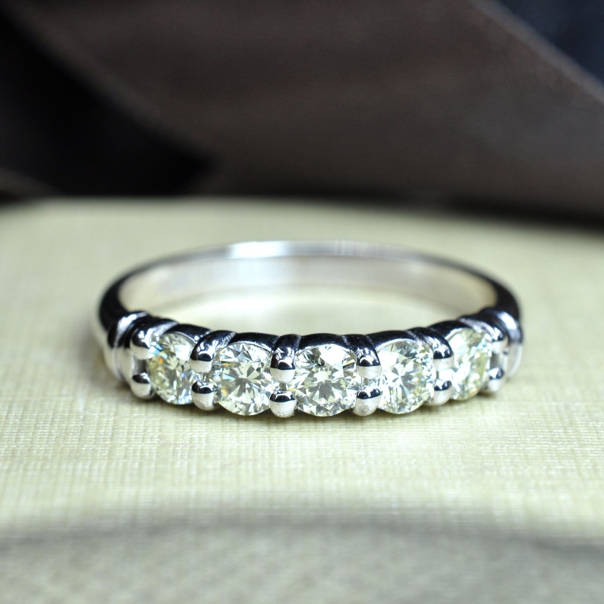 0.80 CT Round Cut Diamonds - Wedding Band - Primestyle.com