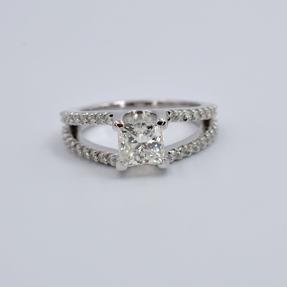 0.85-2.00 CT Round &amp; Princess Cut Diamonds - Engagement Ring - Primestyle.com