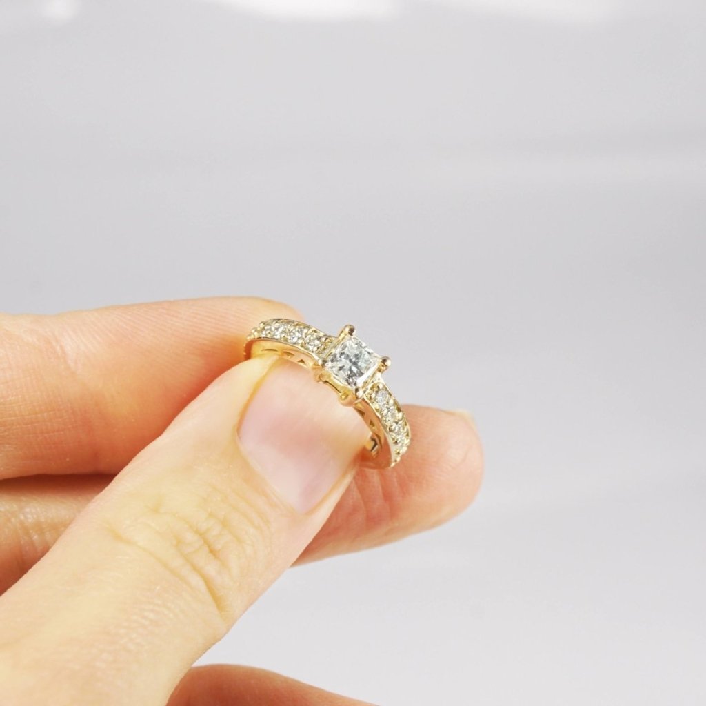 0.85 - 2.00 CT Princess & Round Cut Natural Diamonds - Engagement Ring - Primestyle.com