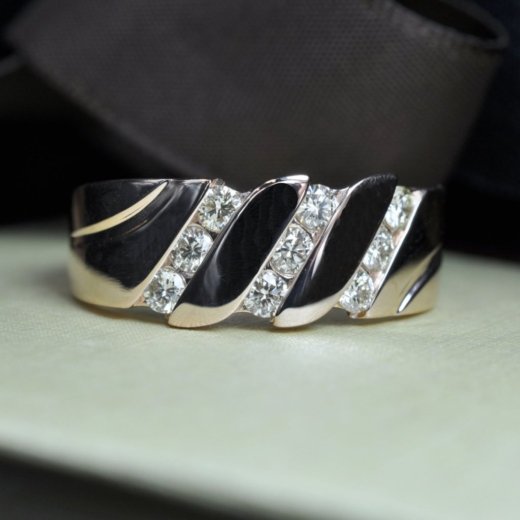 0.85 CT Round Cut Natural Diamonds - Mens Wedding Bands - Primestyle.com