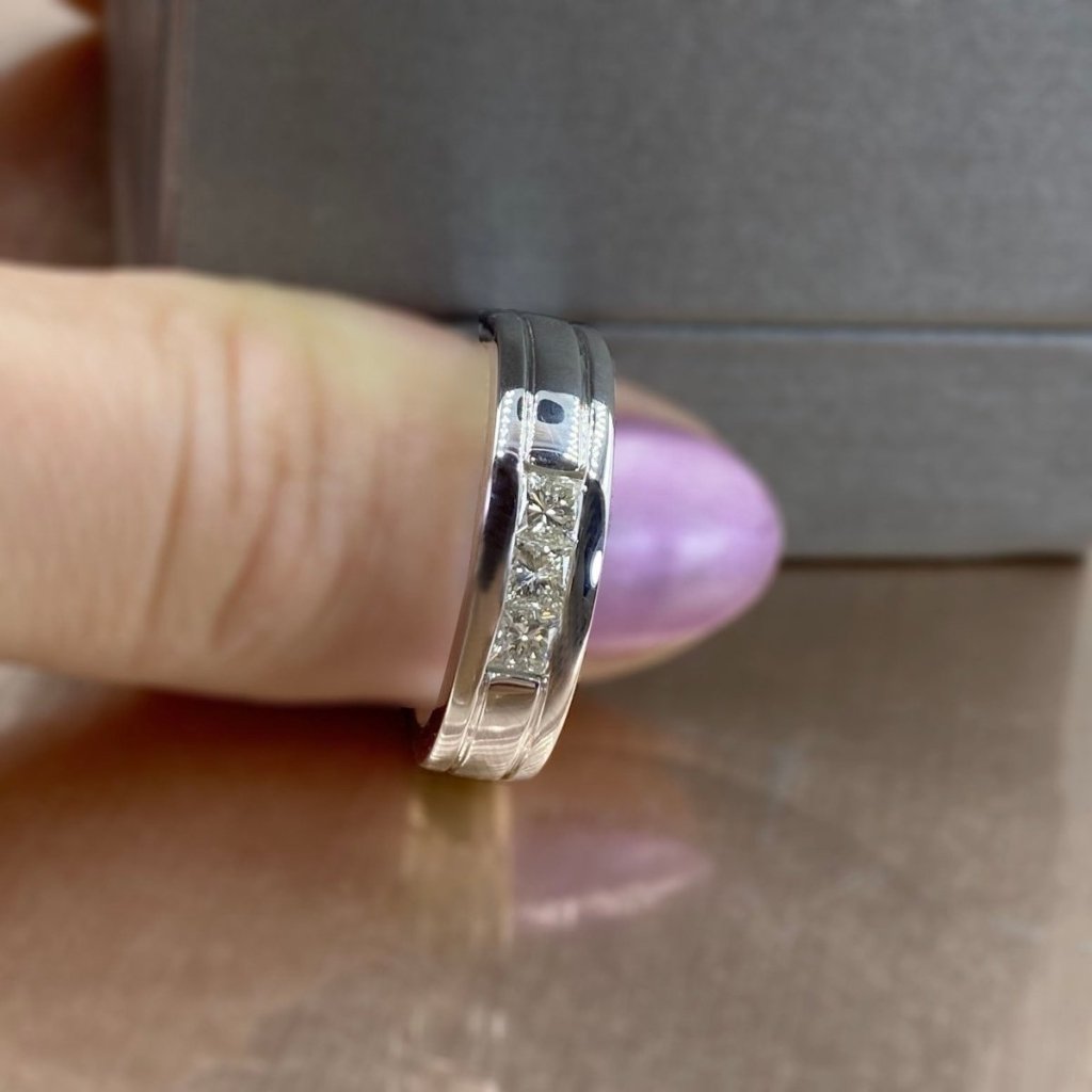 0.90 CT Princess Cut Natural Diamonds - Mens Wedding Bands