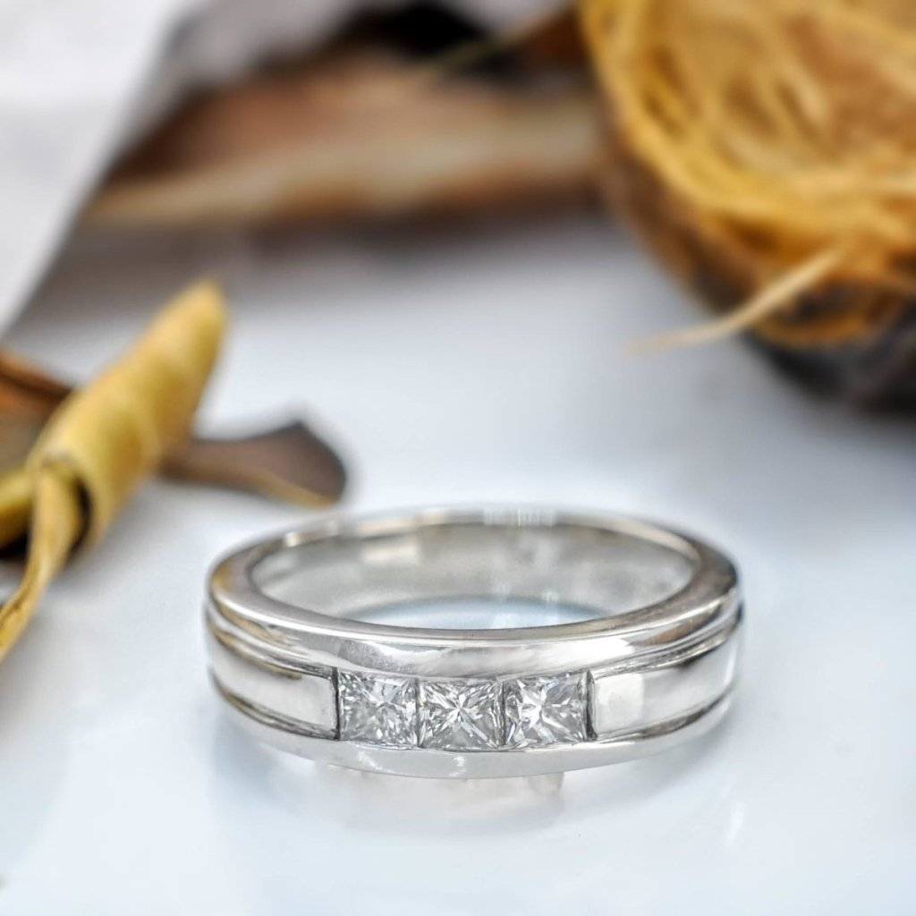 0.90 CT Princess Cut Natural Diamonds - Mens Wedding Bands - Primestyle.com