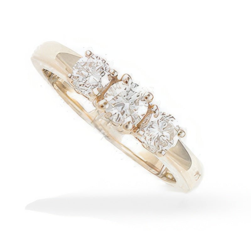 0.90 CT Round Cut Diamonds - Three Stone Ring - Primestyle.com