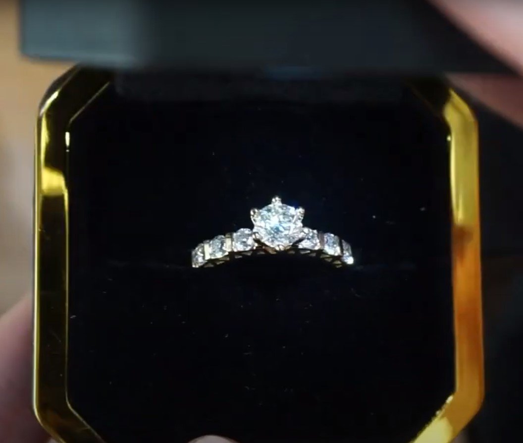 0.95-2.10 CT Round Cut Natural Diamonds - Engagement Ring