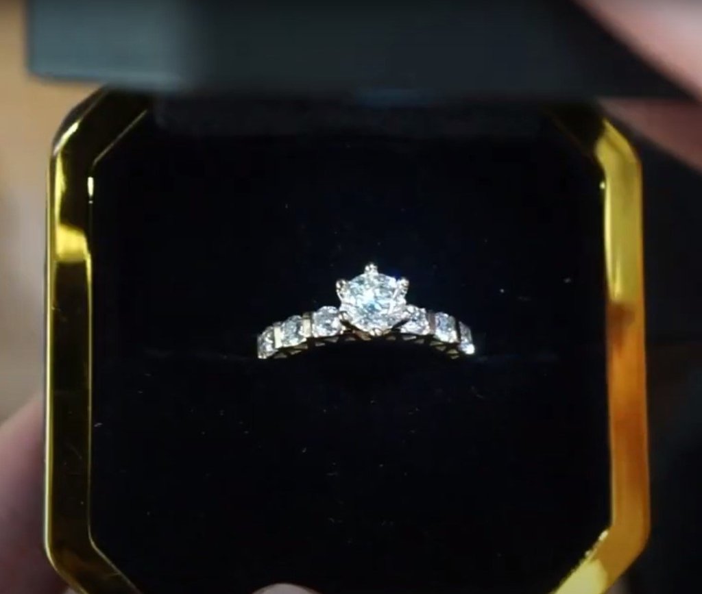 0.95-2.10 CT Round Cut Natural Diamonds - Engagement Ring