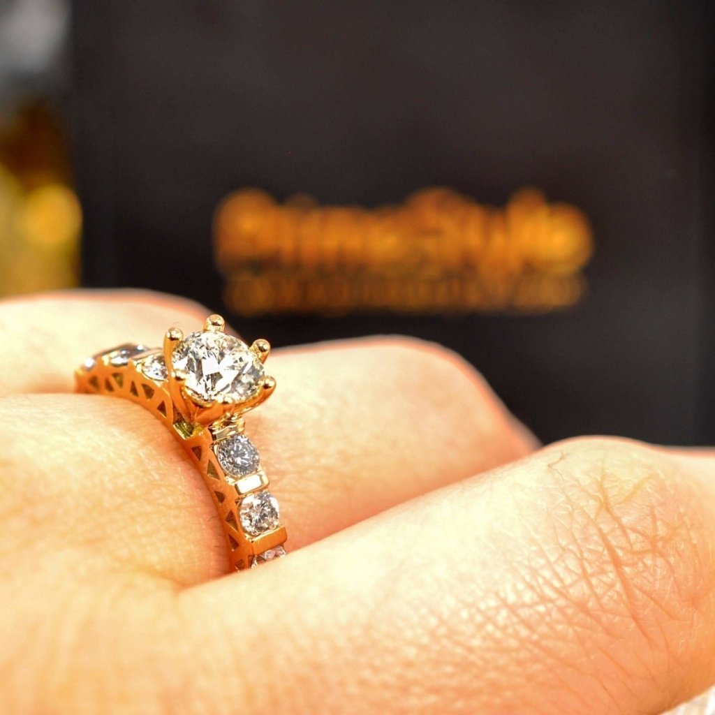 0.95 - 2.10 CT Round Cut Natural Diamonds - Engagement Ring - Primestyle.com